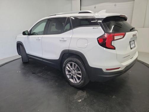 Summit White 2022 GMC Terrain SLT