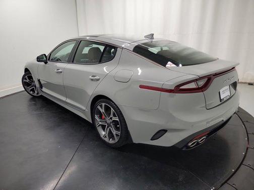 2021 Kia Stinger GT2
