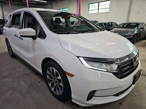 Platinum White Pearl 2023 Honda Odyssey EX-L