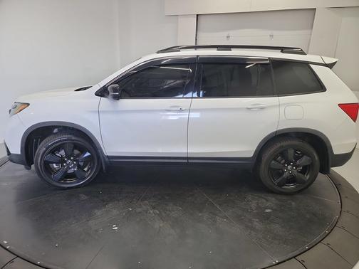 Platinum White Pearl 2020 Honda Passport AWD Elite