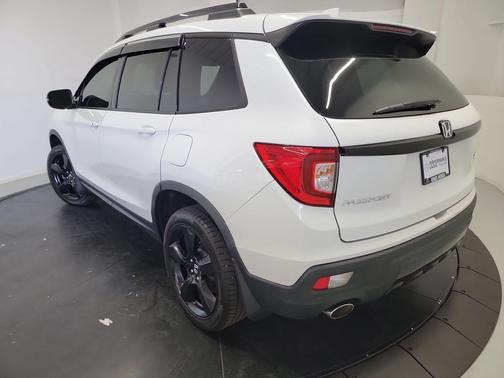 Platinum White Pearl 2020 Honda Passport AWD Elite