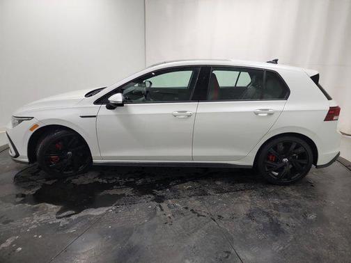 2022 Volkswagen Golf GTI 2.0T SE DSG