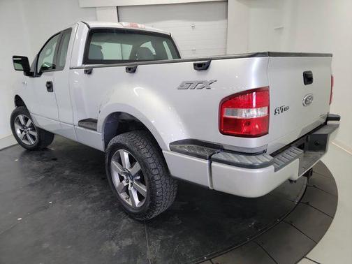 Silver Clearcoat Metallic 2004 Ford F-150 STX Flareside