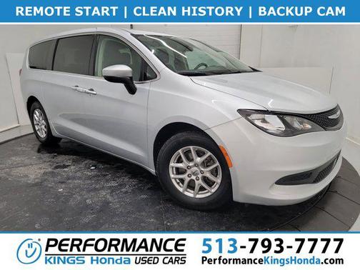 2022 Chrysler Voyager LX