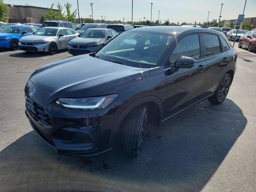 Crystal Black Pearl 2027 Honda HR-V Sport AWD