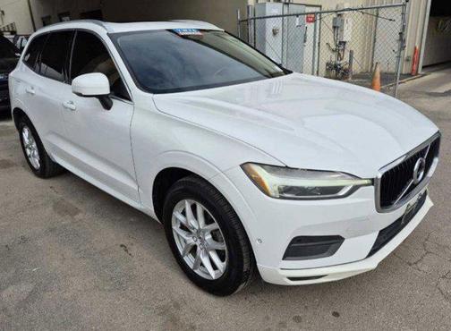 2018 Volvo XC60 T5 Momentum