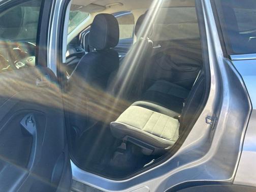 Ingot Silver 2014 Ford Escape SE