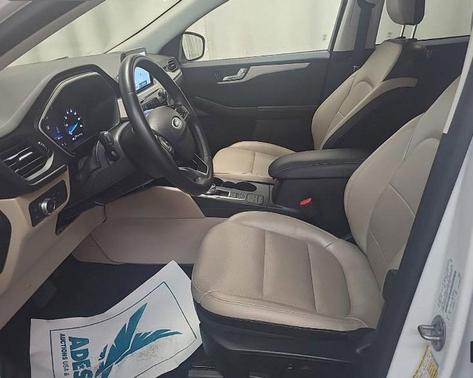 Oxford White 2022 Ford Escape SEL