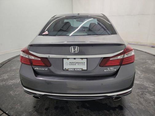 2017 Honda Accord Touring V6