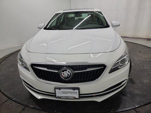 2017 Buick LaCrosse Essence