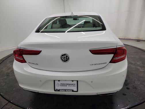 2017 Buick LaCrosse Essence