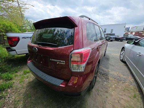 Venetian Red Pearl 2017 Subaru Forester 2.5i Premium