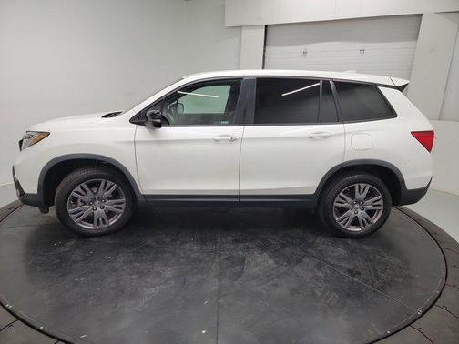 White Diamond Pearl 2019 Honda Passport EX-L