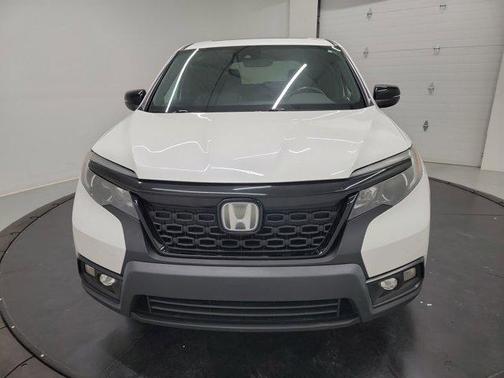 White Diamond Pearl 2019 Honda Passport EX-L