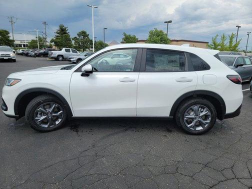 Platinum White Pearl 2027 Honda HR-V LX
