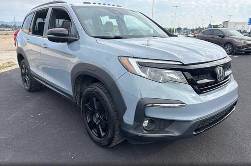 Sonic Gray Pearl 2022 Honda Pilot AWD TrailSport