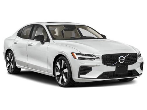Crystal White Metallic 2023 Volvo S60 Recharge Plug-In Hybrid T8 Core Dark Theme