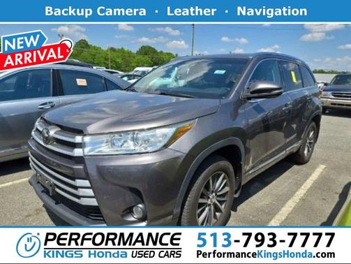 Predawn Gray Mica 2018 Toyota Highlander XLE