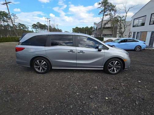Lunar Silver Metallic 2024 Honda Odyssey Touring