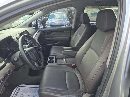 Lunar Silver Metallic 2024 Honda Odyssey Touring