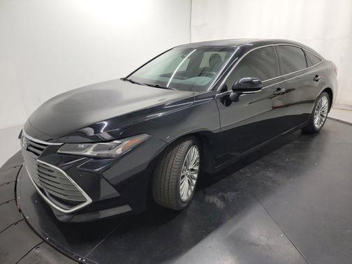 2019 Toyota Avalon XLE