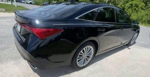 2019 Toyota Avalon XLE
