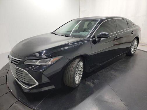 2019 Toyota Avalon XLE