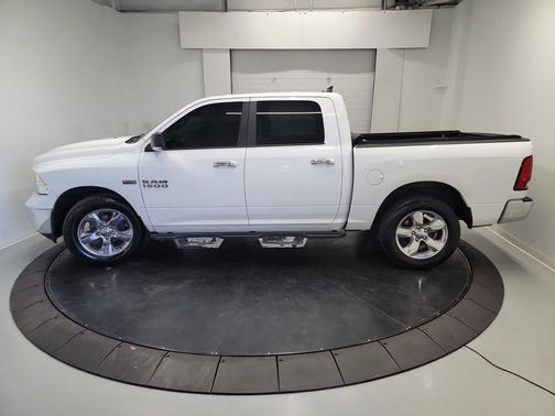 Bright White Clearcoat 2016 RAM 1500 Big Horn