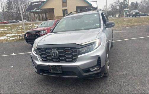 Lunar Silver Metallic 2024 Honda Passport AWD TrailSport