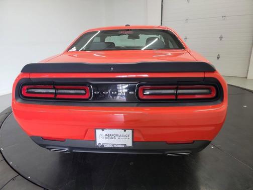 Go Mango 2018 Dodge Challenger SXT