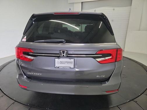 Gray 2024 Honda Odyssey Elite