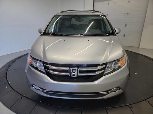 Lunar Silver Metallic 2016 Honda Odyssey Touring Elite