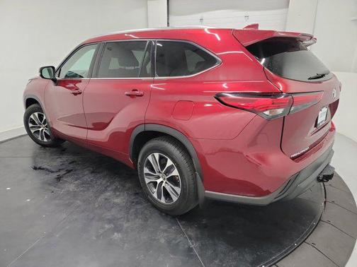 Ruby Flare Pearl 2021 Toyota Highlander XLE