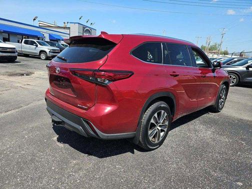 Ruby Flare Pearl 2021 Toyota Highlander XLE