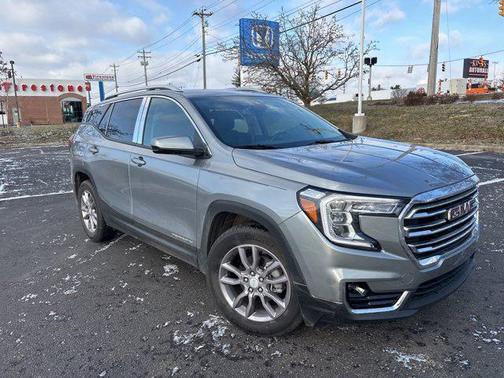 2023 GMC Terrain SLT