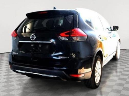 Magnetic Black 2017 Nissan Rogue SV