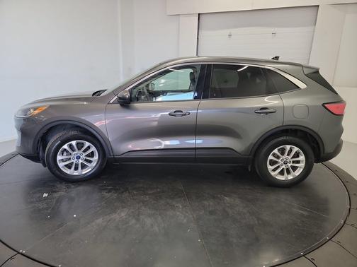 Magnetic Metallic 2020 Ford Escape SE