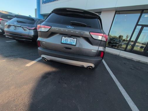 Magnetic Metallic 2020 Ford Escape SE