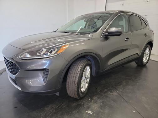Magnetic Metallic 2020 Ford Escape SE