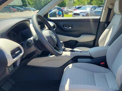 Modern Steel Metallic 2026 Honda HR-V LX