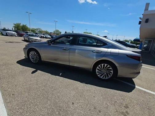 Atomic Silver 2020 Lexus ES 350 Luxury