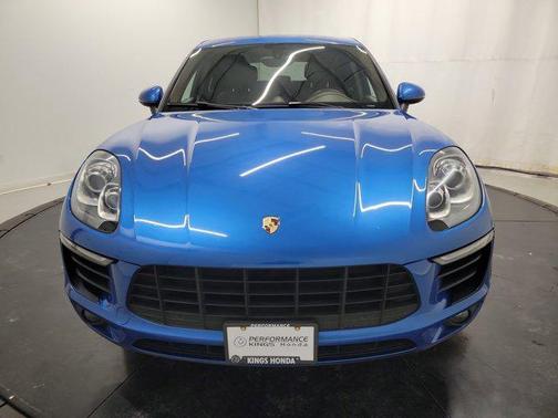 Blue 2016 Porsche Macan Macan S
