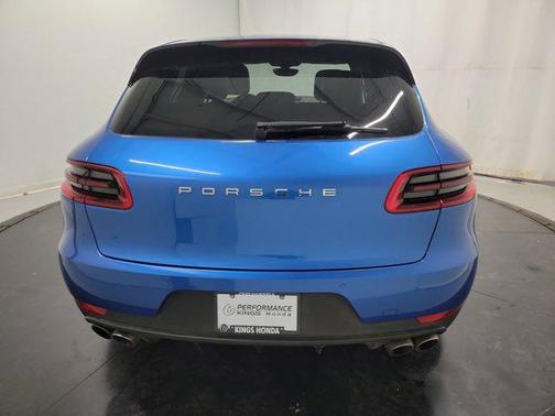 2016 Porsche Macan S