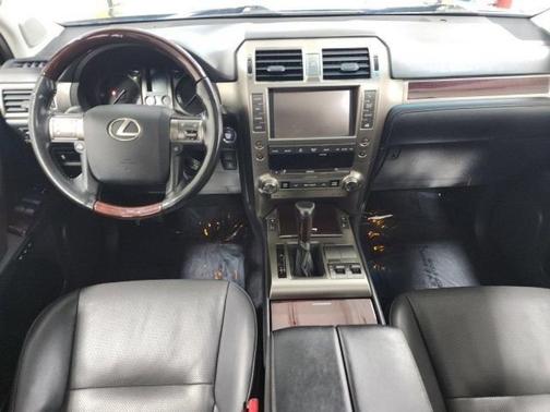 Mica 2019 Lexus GX 460 Base