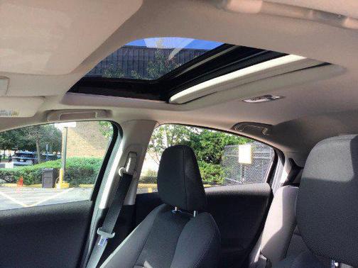 Crystal Black Pearl 2022 Honda HR-V EX