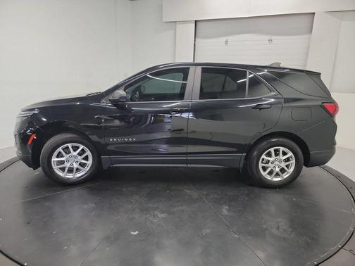 Mosaic Black Metallic 2024 Chevrolet Equinox LS