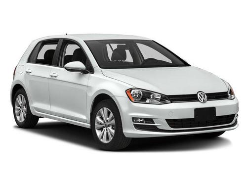 Black 2016 Volkswagen Golf TSI SE 4-Door
