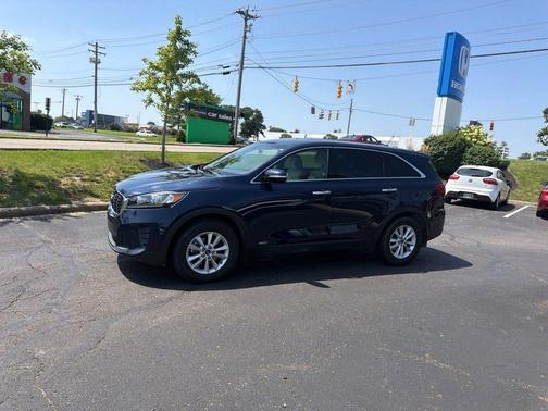 Blaze Blue 2019 Kia Sorento LX