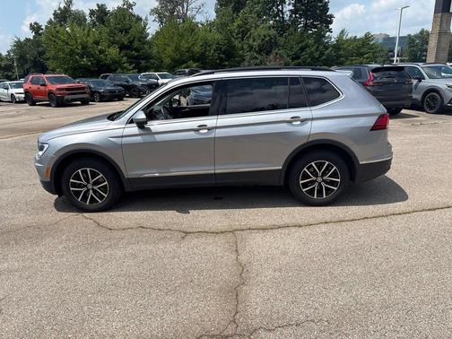 Pyrite Silver Metallic 2021 Volkswagen Tiguan 2.0T SE 4MOTION