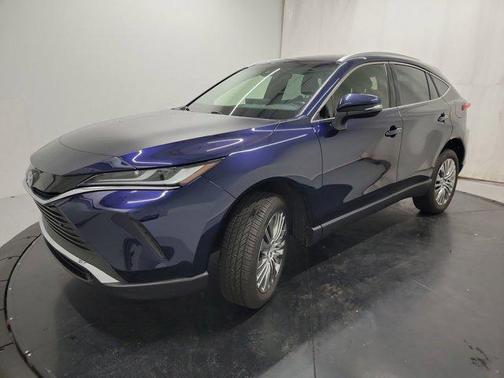 2022 Toyota Venza XLE